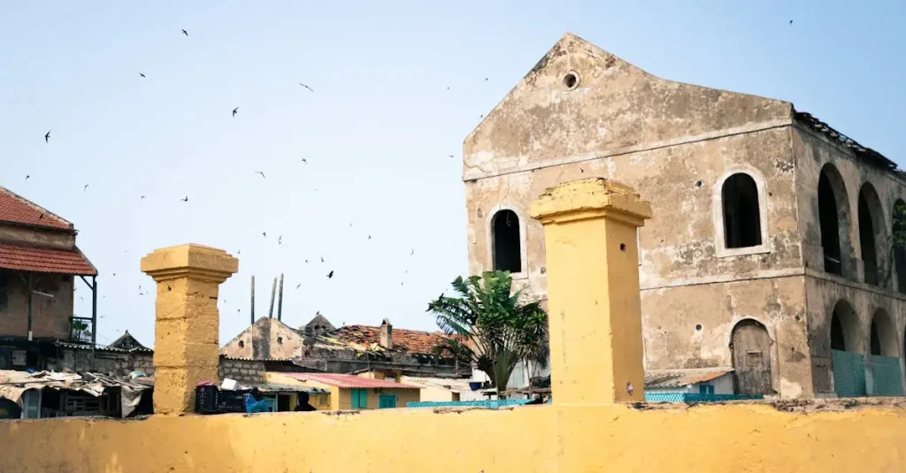 Jakie muzea i zabytki warto zobaczyć w Senegalu?