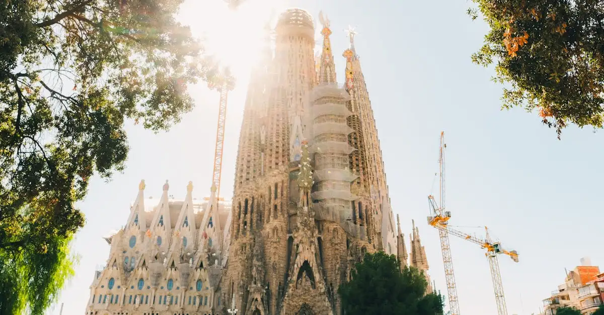 Czy Sagrada Familia to świątynia zaprojektowana przez Gaudí'ego?