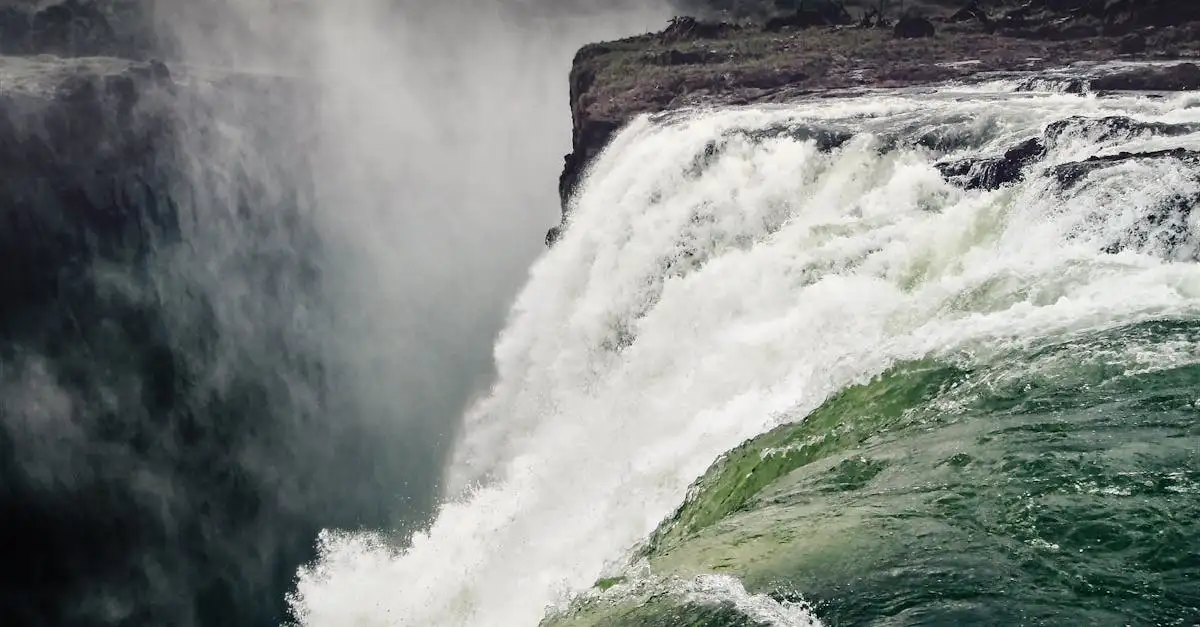 Dlaczego Victoria Falls Town w Zimbabwe to must-see?