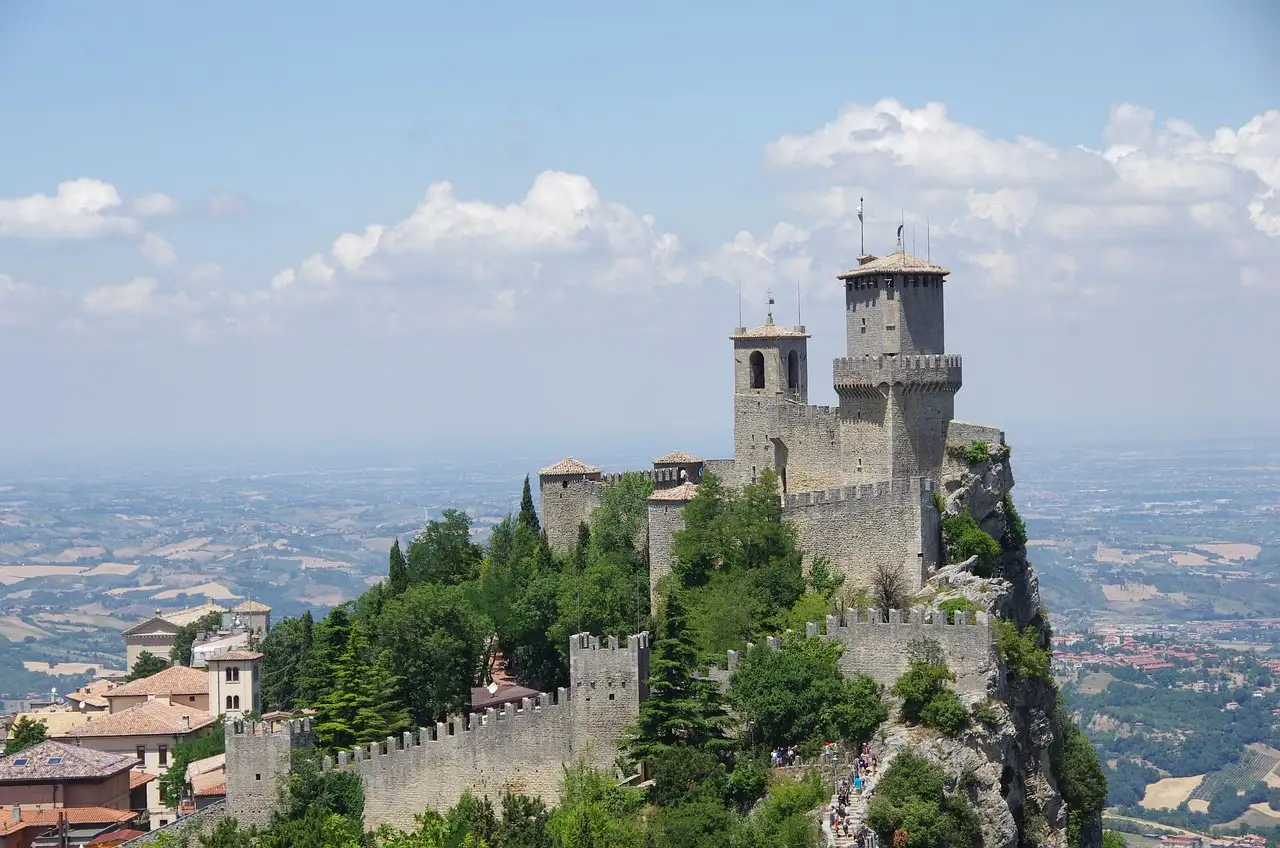Co warto zobaczyć w San Marino? Atrakcje i kultura!