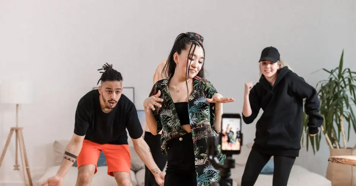 Dlaczego młodzież uwielbia krótkie filmy na TikToku?