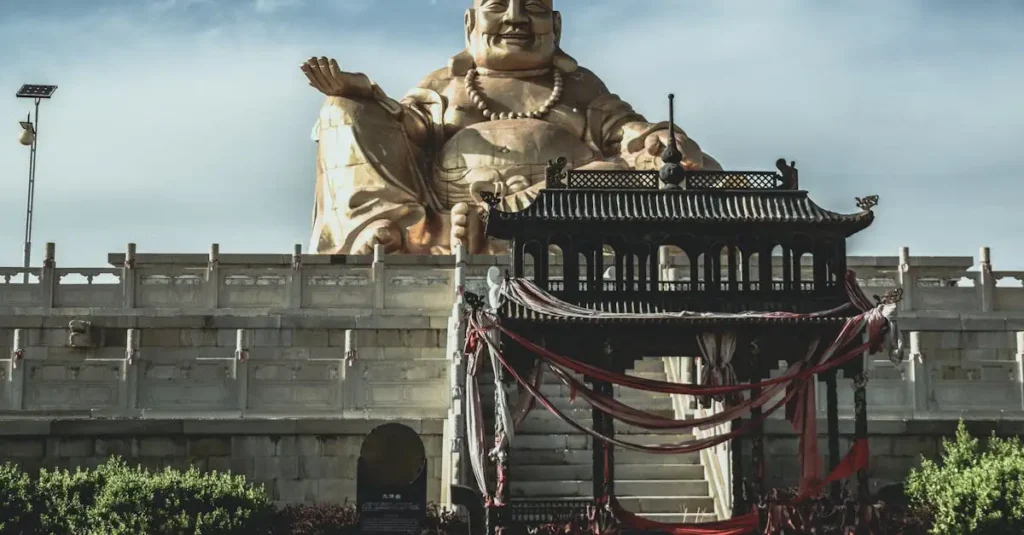 Jaki wpływ mieli buddyjscy mnisi na kulturę Chin?