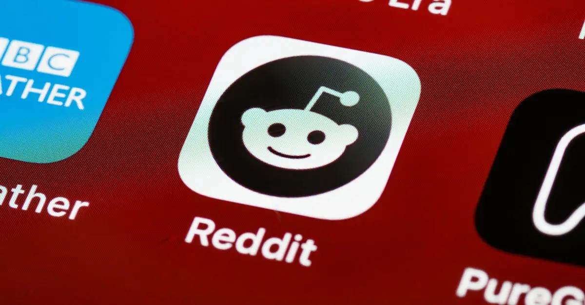Jak Reddit wspiera rozwój społeczności online?