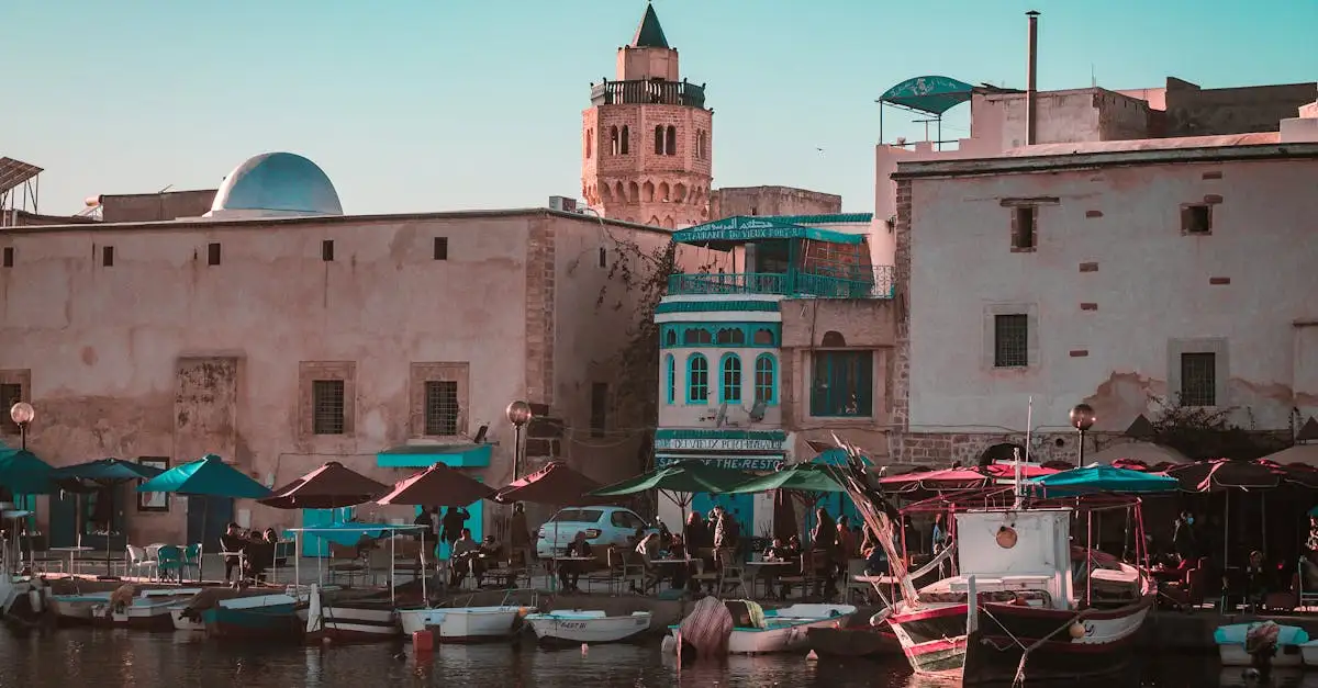 Które tunezyjskie miasto słynie z medyny?