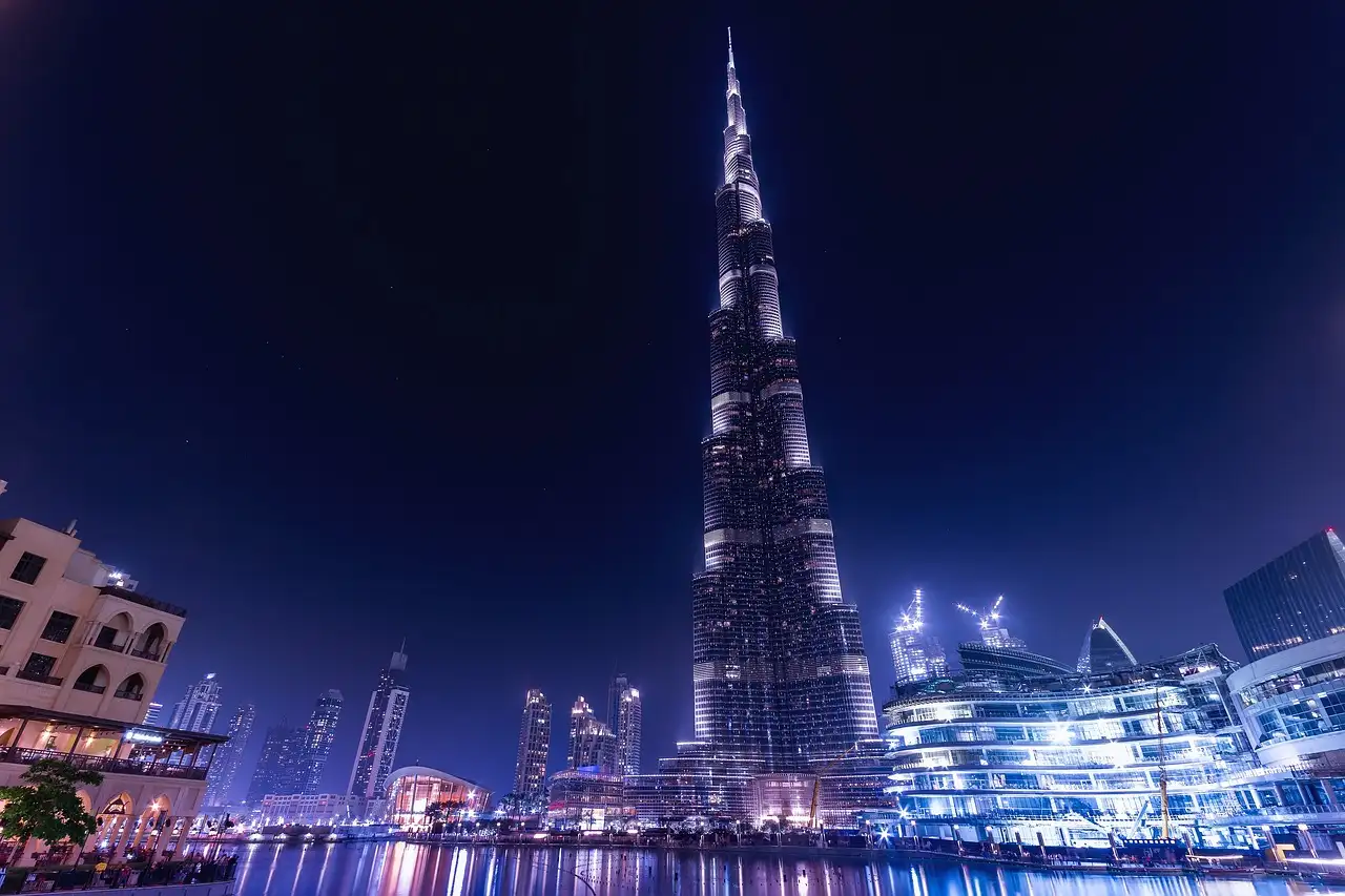 Czy Burj Khalifa to najwyższy budynek świata w Dubaju?
